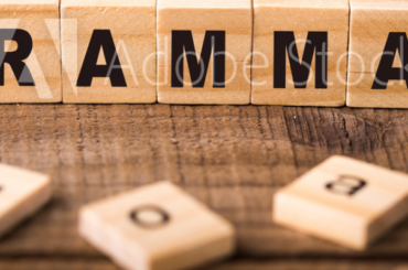 타동사+목적어+전치사 문형